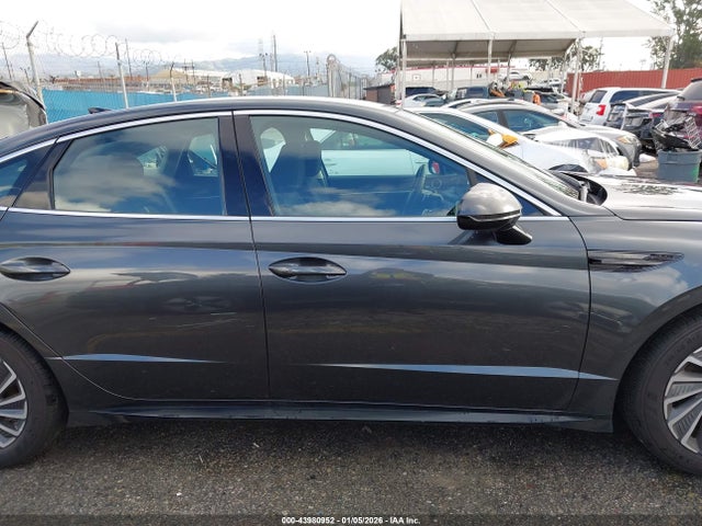 KMHL34JJ8SA127834 Hyundai Sonata Hybrid Sel