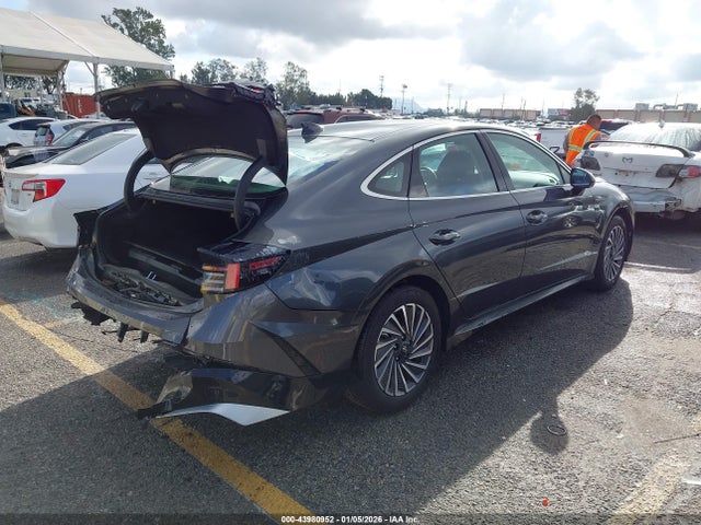 KMHL34JJ8SA127834 Hyundai Sonata Hybrid Sel