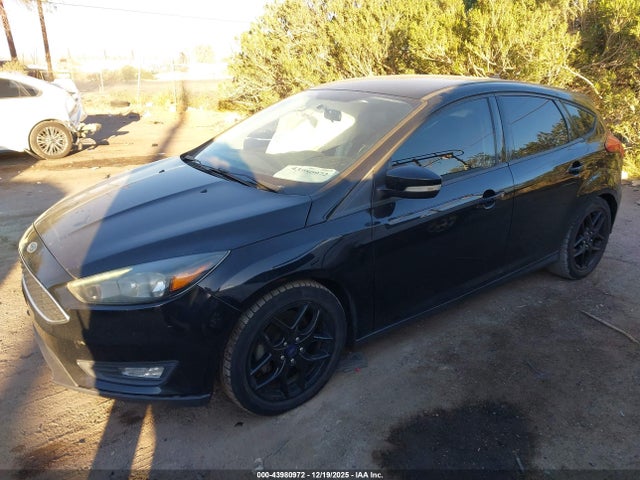 Ford FOCUS SE 2016 1FADP3K24GL375644 Image 2