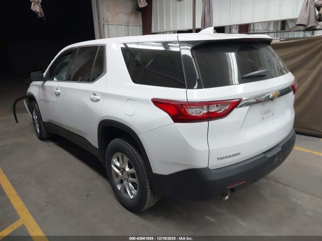 Продаж на аукціоні авто 2021 Chevrolet Traverse Fwd Ls, vin: 1GNERFKW2MJ232655, номер лоту: 43981005