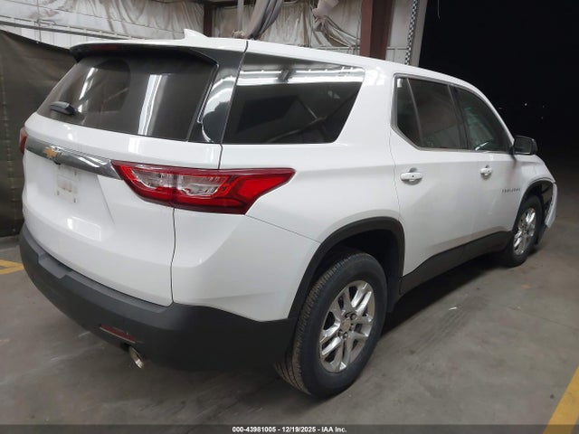 Продаж на аукціоні авто 2021 Chevrolet Traverse Fwd Ls, vin: 1GNERFKW2MJ232655, номер лоту: 43981005