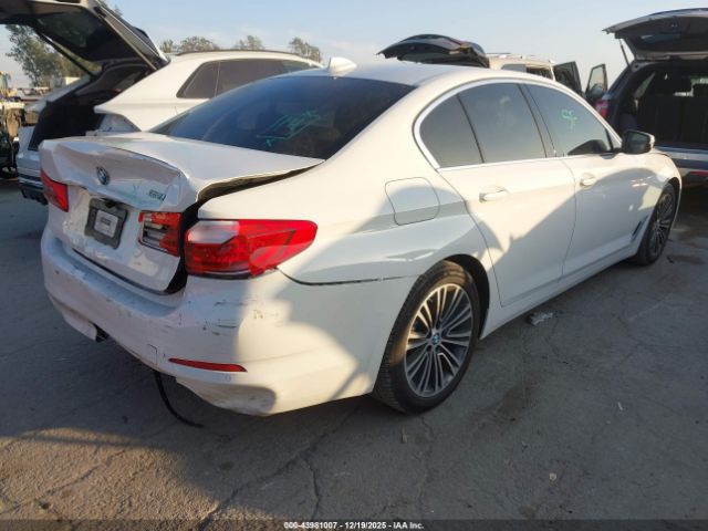 2019 BMW 530I WBAJA5C57KWW05734 Photo 3