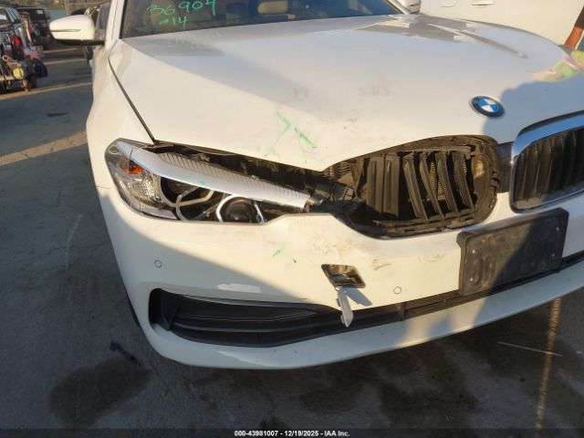 2019 BMW 530I WBAJA5C57KWW05734 Photo 5