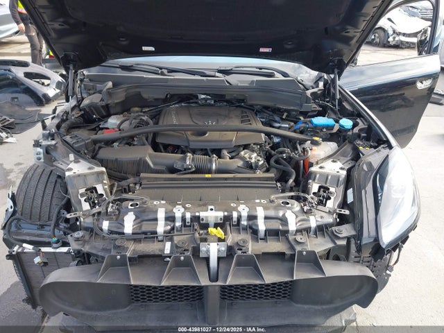 2023 MASERATI GRECALE ZN682AVMXP7409279 Photo 9
