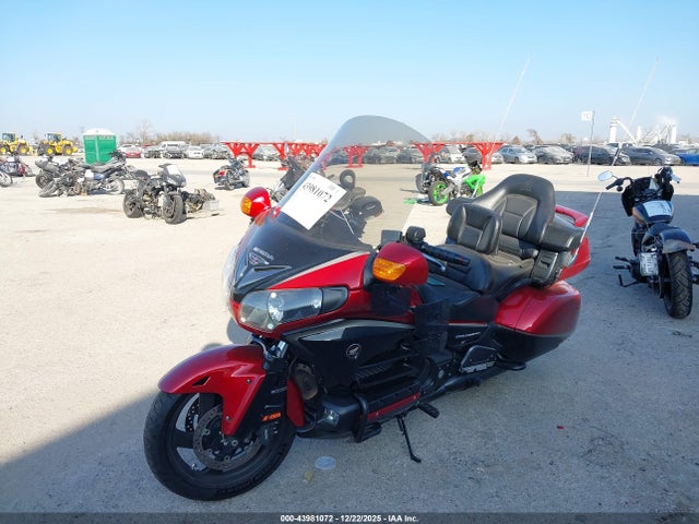 2015 HONDA GL1800 JH2SC68Y8FK100168 Photo 1