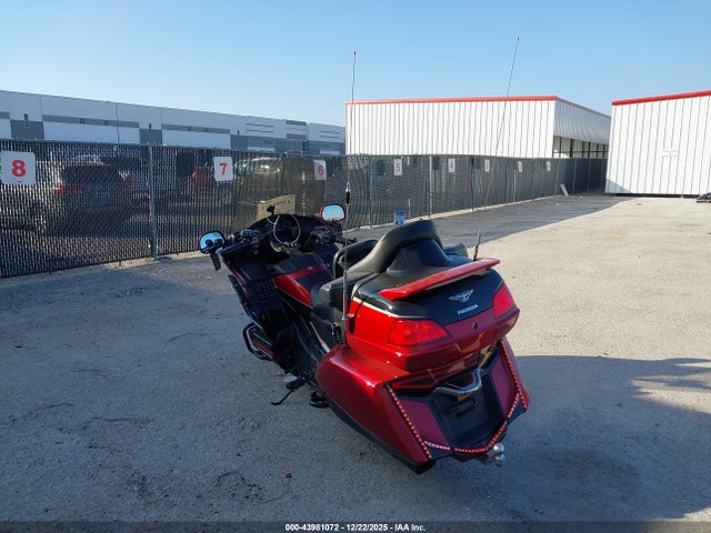 2015 HONDA GL1800 JH2SC68Y8FK100168 Photo 2