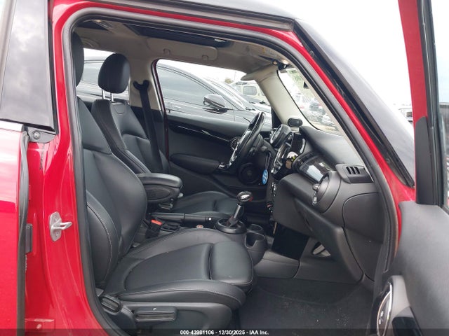 2019 MINI HARDTOP WMWXU3C59K2F52129 Photo 4