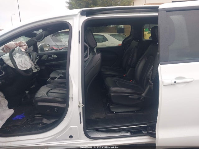 2023 CHRYSLER PACIFICA HYBRID 2C4RC1L74PR618631 Photo 7