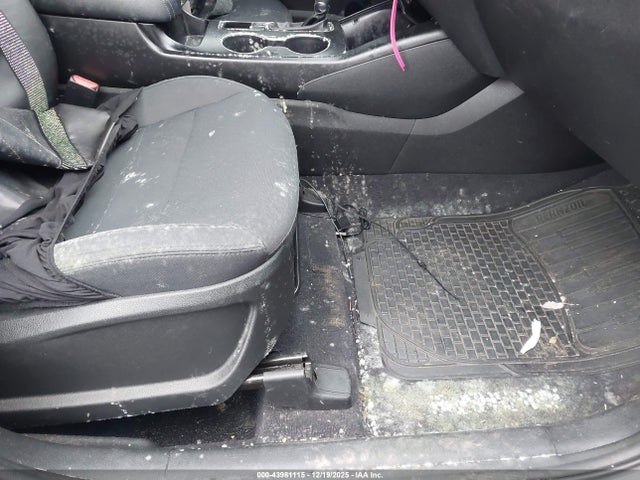 5XYPGDA5XKG464356 KIA Sorento 3.3l Lx