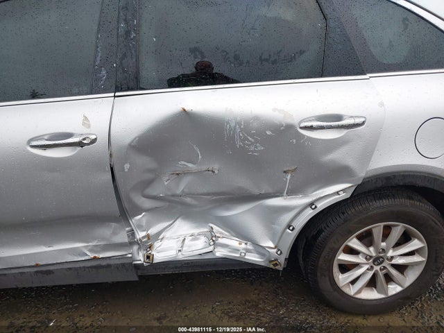 5XYPGDA5XKG464356 KIA Sorento 3.3l Lx