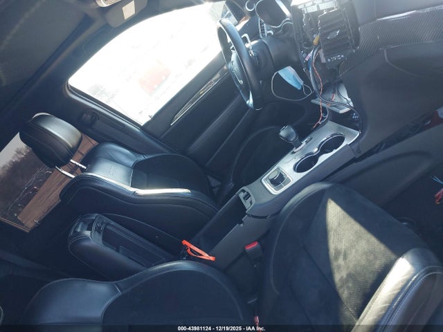 43981124 :رقم المزاد ، 1C4RJFDJXEC235909 vin ، 2014 Jeep Grand Cherokee Srt-8 مزاد بيع