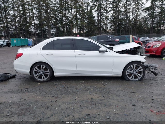 55SWF4JB3HU196608 Mercedes-Benz C 300