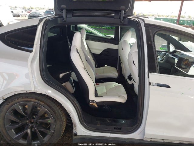 2022 TESLA MODEL X 7SAXCBE61NF336606 Photo 7