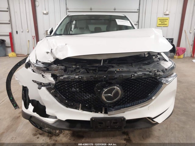 Продаж на аукціоні авто 2018 Mazda Cx-5 Grand Touring, vin: JM3KFBDM7J0400808, номер лоту: 43981175