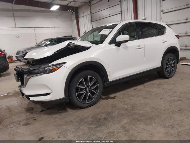 Продаж на аукціоні авто 2018 Mazda Cx-5 Grand Touring, vin: JM3KFBDM7J0400808, номер лоту: 43981175