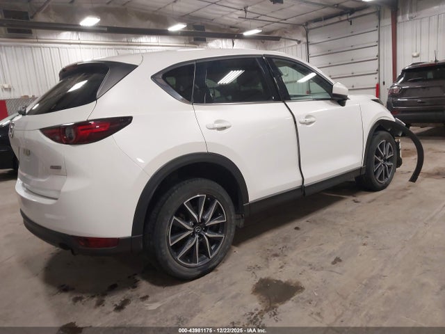 Продаж на аукціоні авто 2018 Mazda Cx-5 Grand Touring, vin: JM3KFBDM7J0400808, номер лоту: 43981175