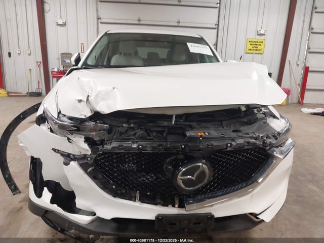 Продаж на аукціоні авто 2018 Mazda Cx-5 Grand Touring, vin: JM3KFBDM7J0400808, номер лоту: 43981175