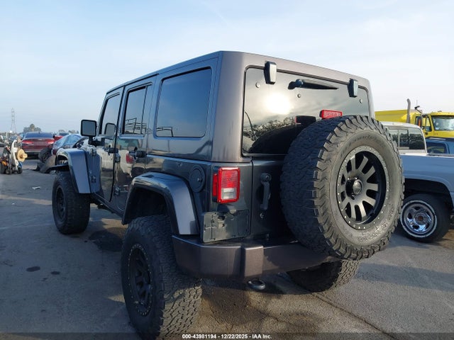 1C4BJWEG5HL531784 Jeep Wrangler Unlimited Sahara 4x4
