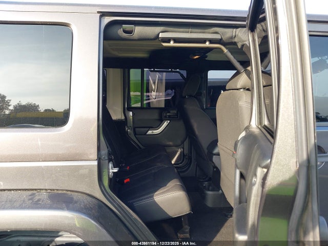 1C4BJWEG5HL531784 Jeep Wrangler Unlimited Sahara 4x4