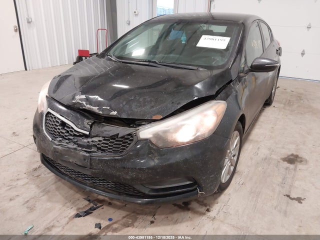 KNAFX4A68G5471100 KIA FORTE LX