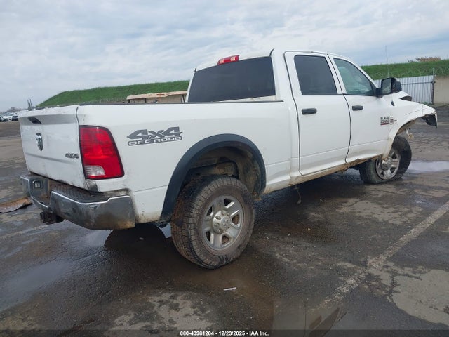 3C6UR5CL1JG303366 RAM 2500 Tradesman 4x4 6&#039;4 Box