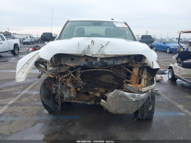3C6UR5CL1JG303366 RAM 2500 Tradesman 4x4 6&#039;4 Box