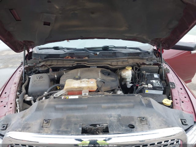 1C6RR7NM8HS875724 RAM 1500 Laramie 4x4 5&#039;7 Box