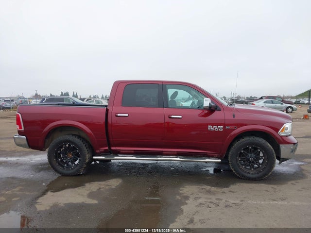 1C6RR7NM8HS875724 RAM 1500 Laramie 4x4 5&#039;7 Box