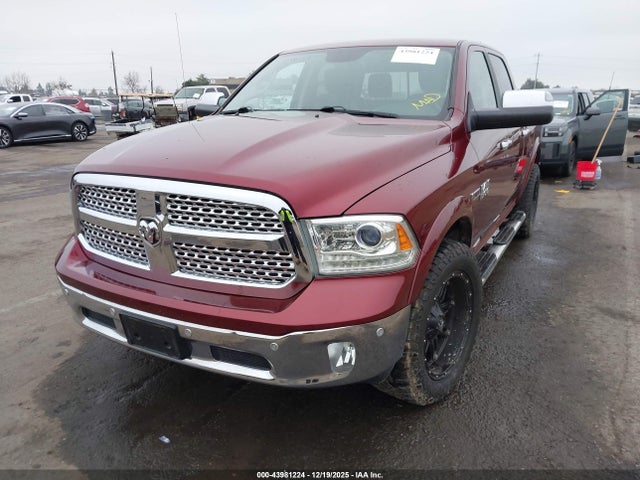 1C6RR7NM8HS875724 RAM 1500 Laramie 4x4 5&#039;7 Box