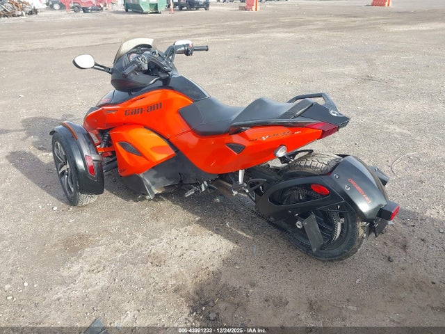 2014 CAN-AM SPYDER ROADSTER 2BXNABC1XEV000921 Photo 2