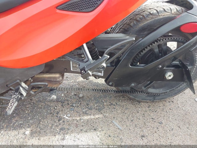 2014 CAN-AM SPYDER ROADSTER 2BXNABC1XEV000921 Photo 8