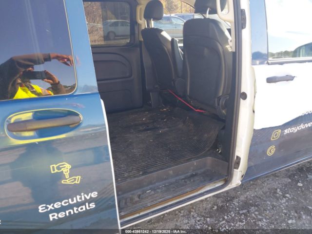 2017 MERCEDES-BENZ METRIS WD4PG2EE9H3295741 Photo 7