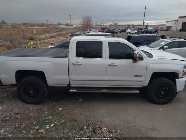 1GC1KTEY1KF198599 Chevrolet Silverado 2500hd Ltz