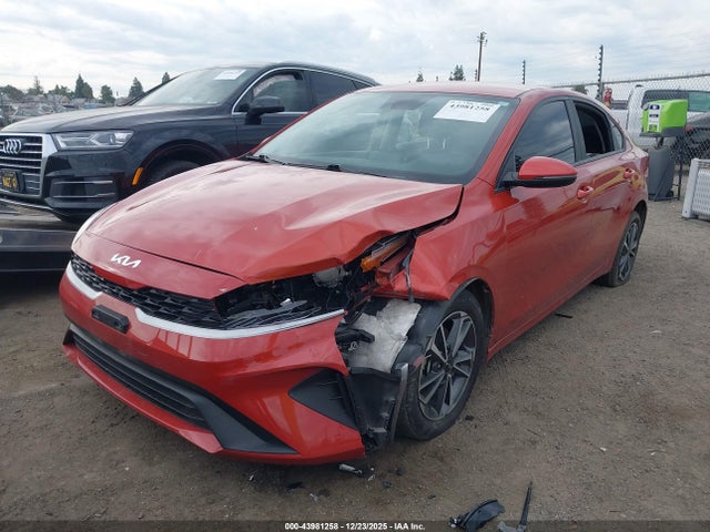 KIA Forte Lxs 2023 3KPF24AD0PE679931 Image 2
