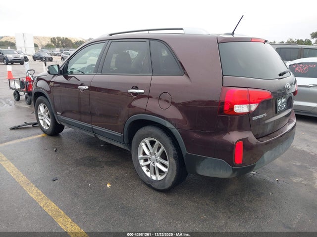 Продажа на аукционе авто 2015 Kia Sorento Lx, vin: 5XYKTCA66FG614901, номер лота: 43981261