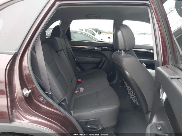 Продажа на аукционе авто 2015 Kia Sorento Lx, vin: 5XYKTCA66FG614901, номер лота: 43981261