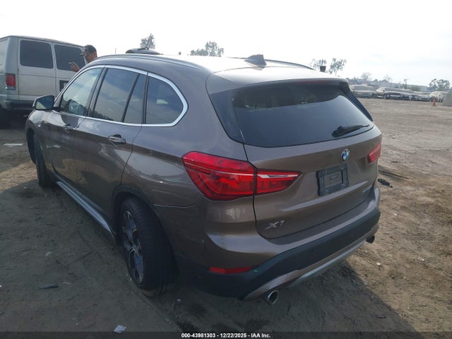 2020 BMW X1 WBXJG9C00L5R24836 Photo 2
