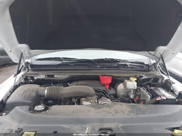 1C6RREBT1NN218533 RAM 1500 Big Horn 4x2 6&#039;4 Box