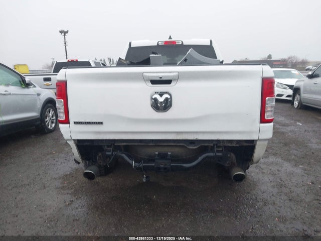 1C6RREBT1NN218533 RAM 1500 Big Horn 4x2 6&#039;4 Box