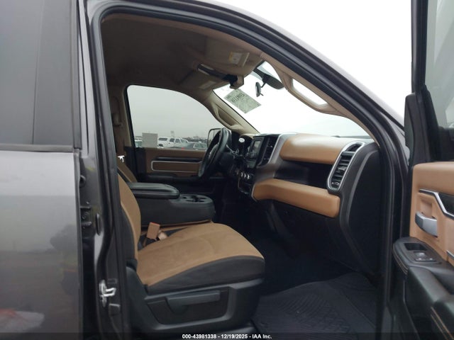 43981338 :رقم المزاد ، 3C6UR5JL7KG520196 vin ، 2019 Ram 2500 Big Horn  4x4 8' Box مزاد بيع