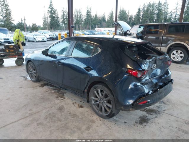 2021 MAZDA MAZDA3 JM1BPAKL0M1403039 Photo 2
