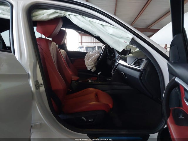 WBA8E9G51GNT85606 BMW 328I