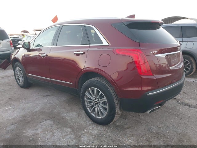 2018 CADILLAC XT5 1GYKNCRSXJZ190378 Photo 2