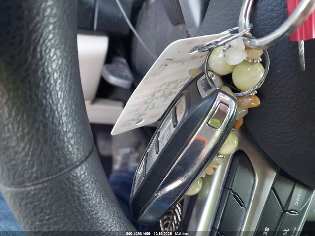 2017 Chrysler Pacifica Touring Plus მანქანა იყიდება აუქციონზე, vin: 2C4RC1BG2HR796086, აუქციონის ნომერი: 43981469