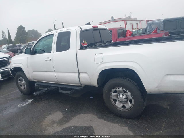 3TYRZ5CN9PT031437 Toyota Tacoma Sr V6