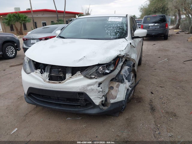 JN1BJ1CP9KW224536 Nissan Rogue Sport S