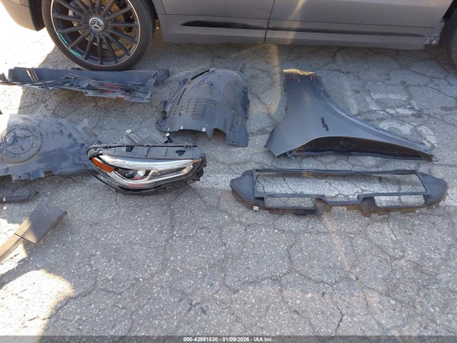 W1N4N5BB5NJ400306 Mercedes-Benz Amg Gla 35 4matic
