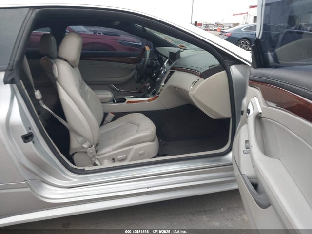 Продажа на аукционе авто 2011 Cadillac Cts Premium, vin: 1G6DS1EDXB0157098, номер лота: 43981536