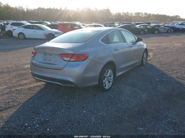 Продажа на аукционе авто 2015 Chrysler 200 Limited, vin: 1C3CCCAB1FN530077, номер лота: 43981537