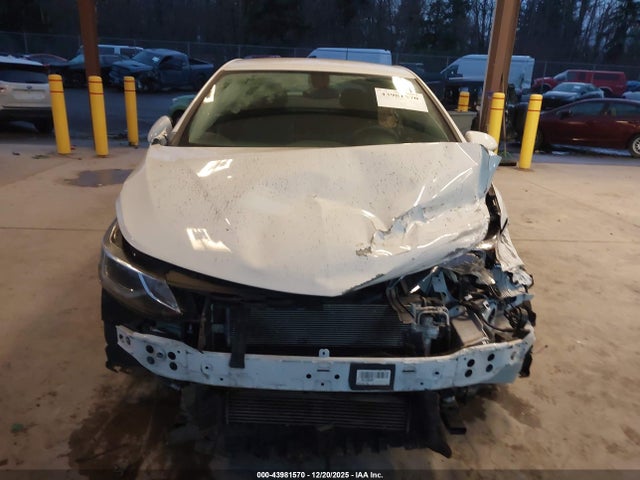 1G1BE5SM6J7176334 Chevrolet Cruze Lt Auto